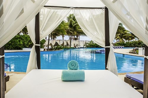 Desire Pearl | Pool Lounge Beds
