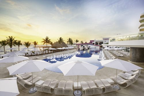 Temptation Cancun Resort | Sexy Pool